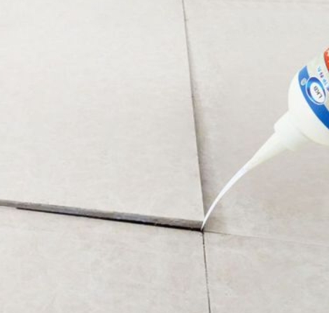 虹口瓷砖空鼓维修公司分享卫生间瓷砖脱落的原因可能有以下几点